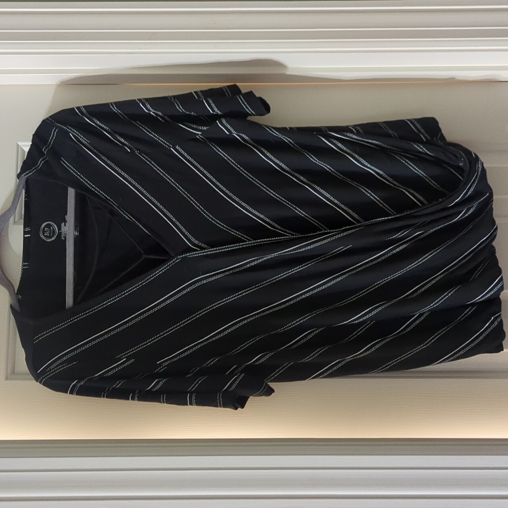 Women's wrap shirt Size 1